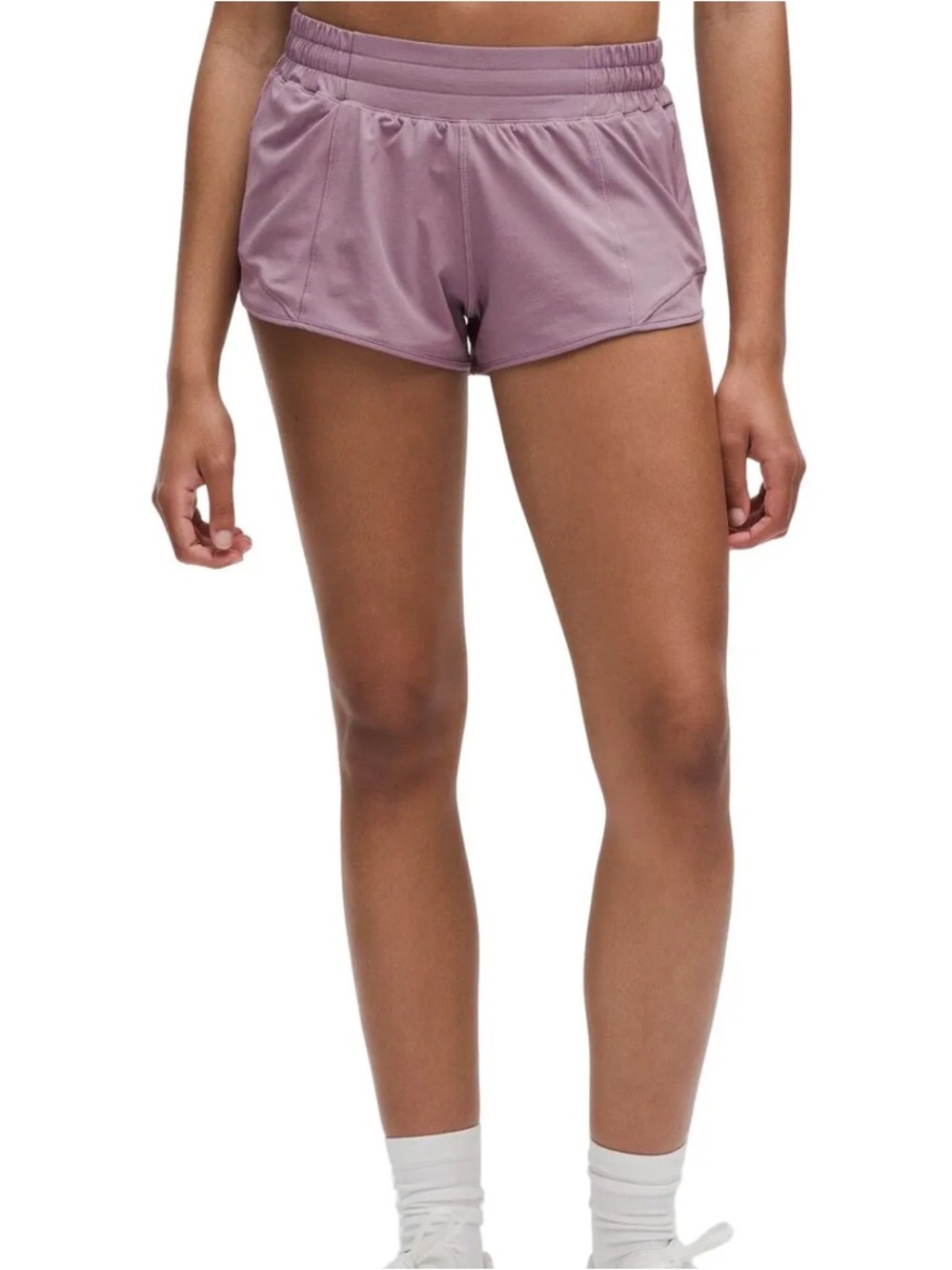 Lululemon Hotty Hot Low Rise Lined Short 2.5”